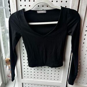 Sincerely Jules Black Long Sleeve Crop Top – XS